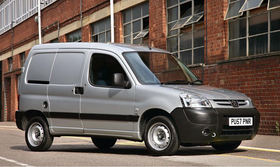  Peugeot Partner 2003 года  (фото 21 из 30)